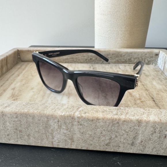 Yves Saint Laurent Sunglasses Black main image 6
